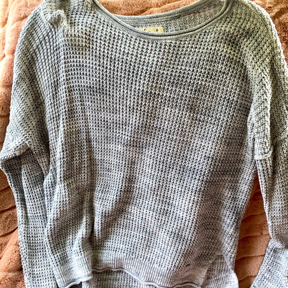 Hollister grey knitted sweater